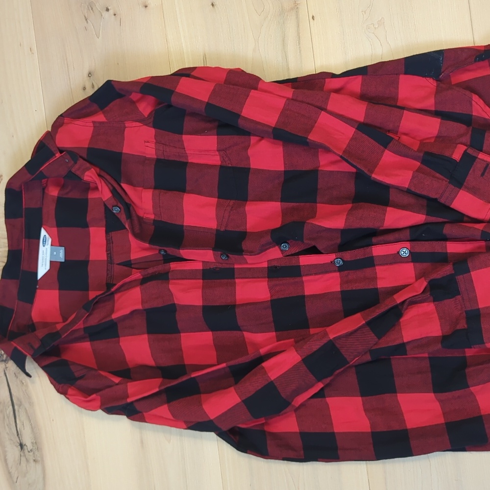 OLD NAVY Womens Red Black Buffalo Plaid Flannel "The Classic Shirt" Medium